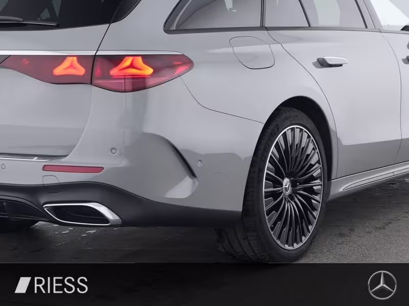 Mercedes-Benz E 300 T e AMG Sport Night Distr Pano AHK Super Airm E 300 - Bild 5
