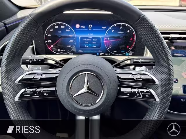 Mercedes-Benz E 220 d T AMG Sport Night Distr Pano AHK 19 E 220 - Bild 14