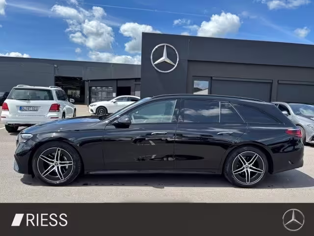 Mercedes-Benz E 220 d T AMG Sport Night Distr Pano AHK 19 E 220 - Bild 4