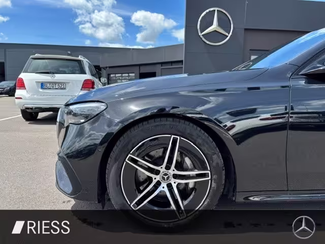 Mercedes-Benz E 220 d T AMG Sport Night Distr Pano AHK 19 E 220 - Bild 9