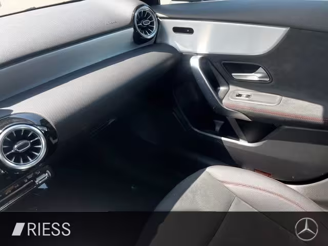 Mercedes-Benz A 250 e AMG Sport Night Distr Pano 360 Multi LED A 250 - Bild 13