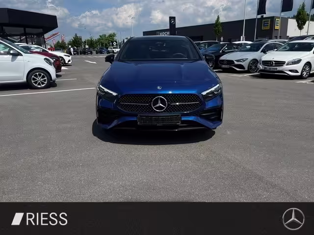 Mercedes-Benz A 250 e AMG Sport Night Distr Pano 360 Multi LED A 250 - Bild 3