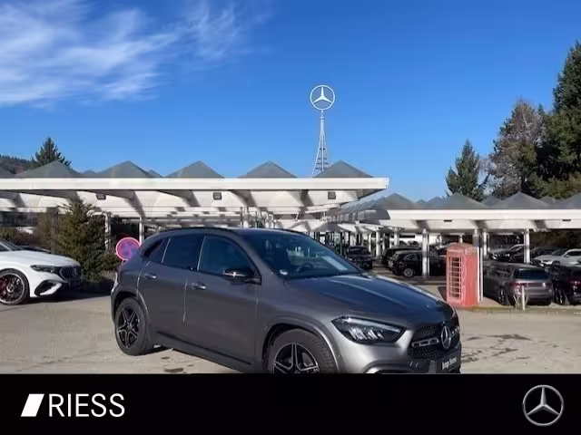 Mercedes-Benz GLA 200 AMG Sport Night Distr Pano AHK 360 19 GLA 200 - Bild 12