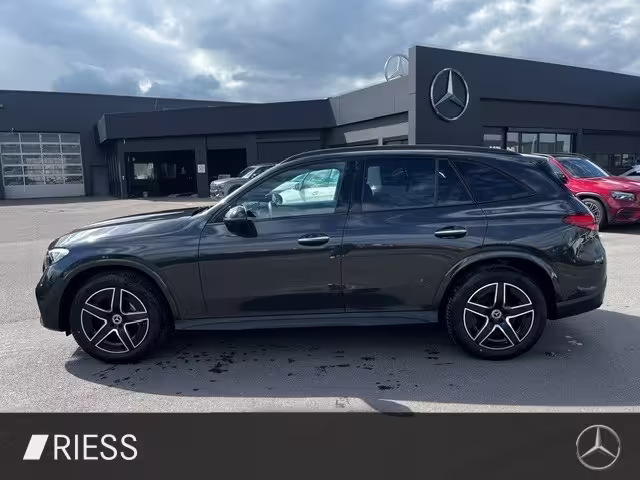 Mercedes-Benz GLC 220 d 4M AMG Sport Night Distr PANO AHK 360 19 GLC 220 - Bild 4