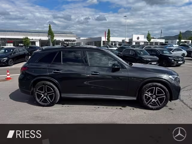Mercedes-Benz GLC 220 d 4M AMG Sport Night Distr PANO AHK 360 19 GLC 220 - Bild 7