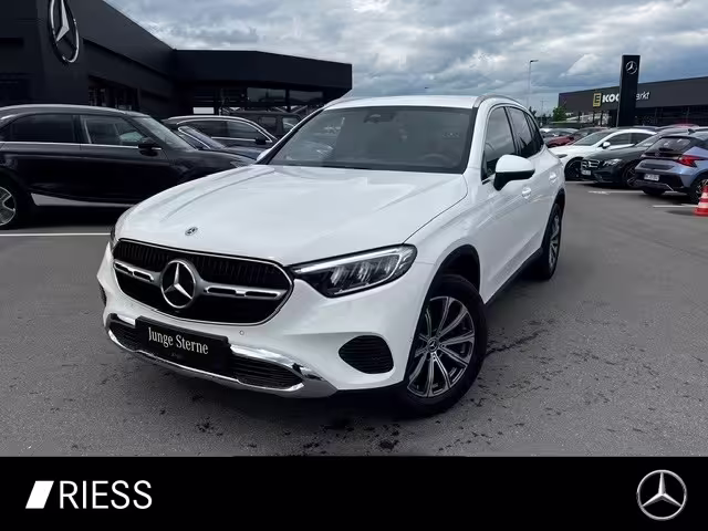 Mercedes-Benz GLC 200 4M Avantgarde Navi LED AHK Keyless 18