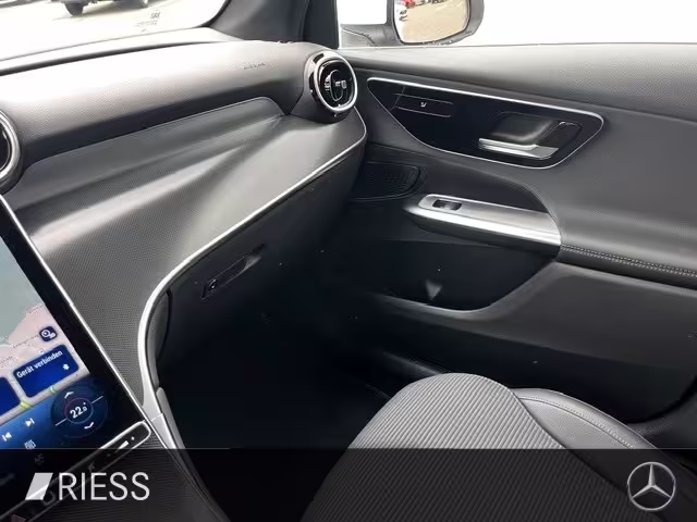 Mercedes-Benz GLC 200 4M Avantgarde Navi LED AHK Keyless 18 GLC 200 - Bild 13