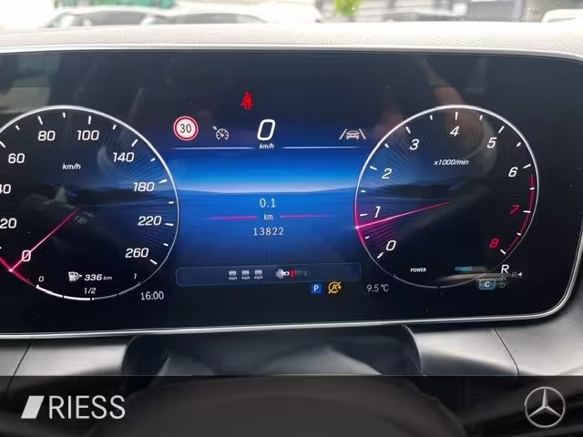 Mercedes-Benz GLC 200 4M Avantgarde Navi LED AHK Keyless 18 GLC 200 - Bild 16