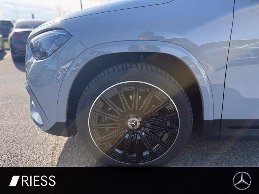 Mercedes-Benz GLA 200 AMG Sport Night Distr Pano AHK Keyless 20 GLA 200 - Bild 4
