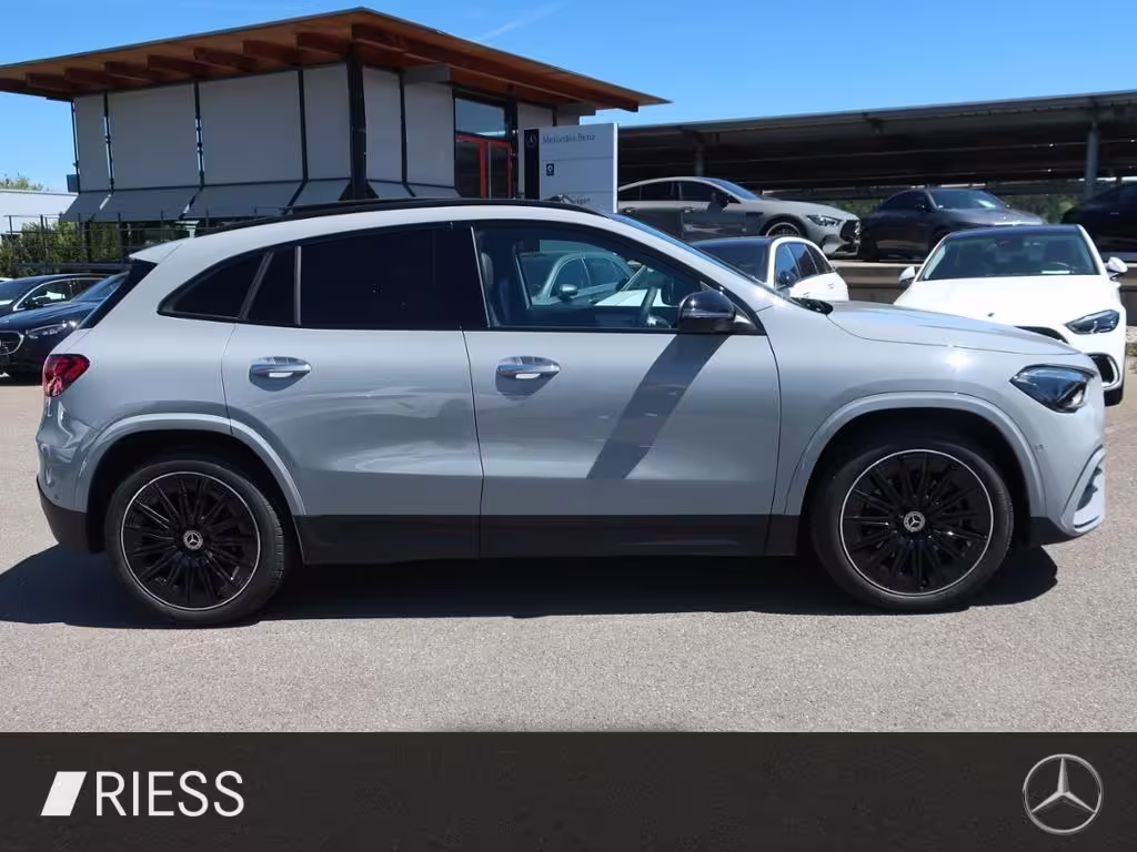 Mercedes-Benz GLA 200 AMG Sport Night Distr Pano AHK Keyless 20 GLA 200 - Bild 15