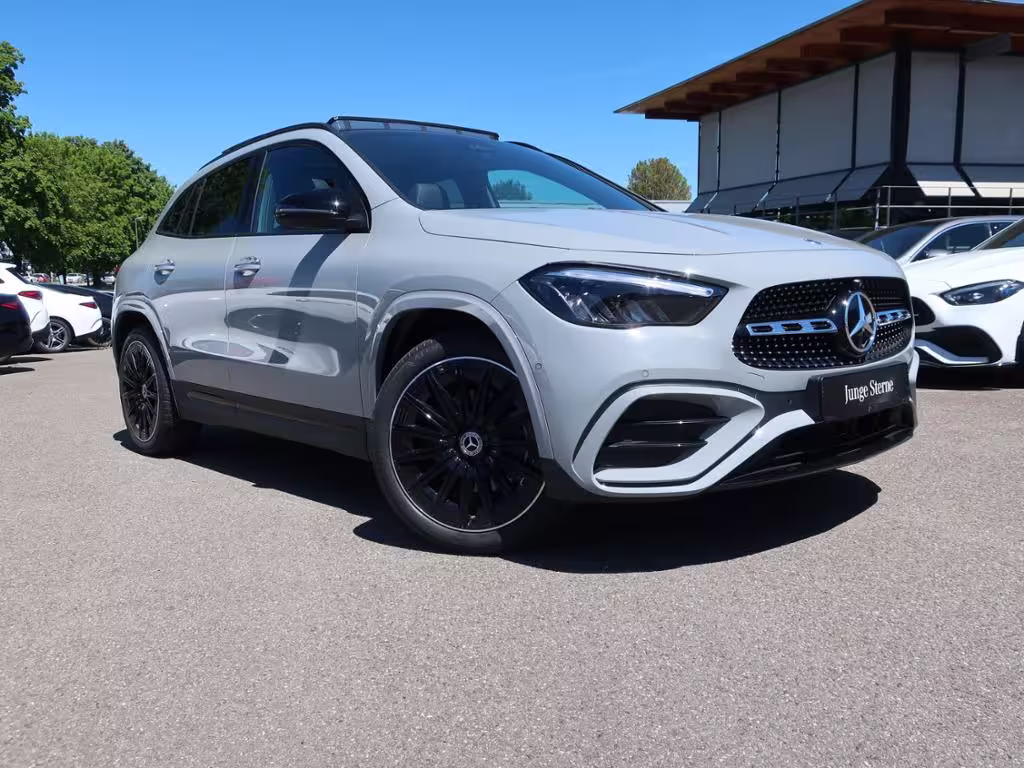 Mercedes-Benz GLA 200 AMG Sport Night Distr Pano AHK Keyless 20 GLA 200 - Bild 2