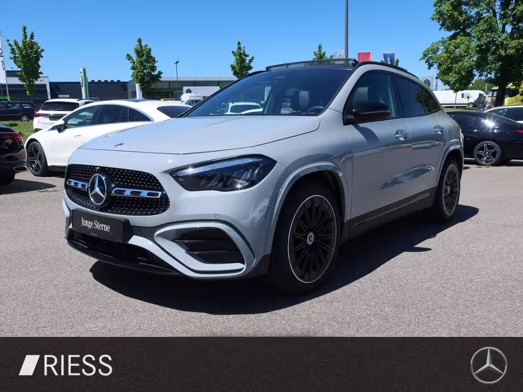 Mercedes-Benz GLA 200 AMG Sport Night Distr Pano AHK Keyless 20 GLA 200 - Bild 3
