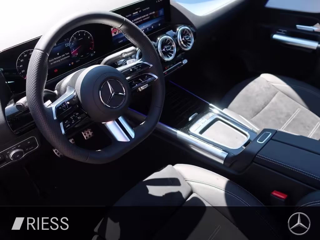 Mercedes-Benz GLA 200 AMG Sport Night Distr Pano AHK Keyless 20 GLA 200 - Bild 6