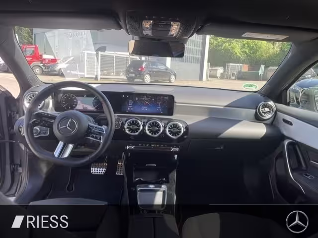 Mercedes-Benz A 180 AMG Sport Night 7G Keyless Kamera 18 A 180 - Bild 7