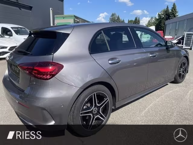Mercedes-Benz A 180 AMG Sport Night 7G Keyless Kamera 18 A 180 - Bild 9