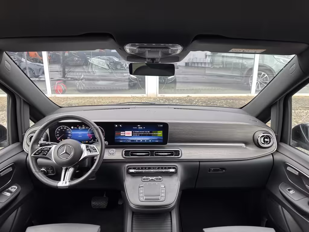 Mercedes-Benz V 250 d AVANTGARDE/NEUESMODELL/MBUX/LENKRADHEIZ/DISTRONIC/360°/AHK2,5t/ELEKT.TÜREN/ V 250 - Bild 10