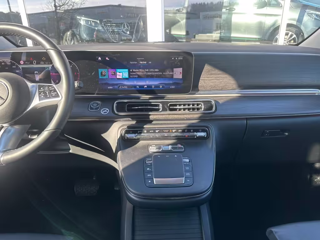 Mercedes-Benz V 300 d AVANTGARDE/EXTRALANG/NEWMODELL/MBUX/ELEKT.TÜREN/DISTRONIC/360°/ V 300 - Bild 11