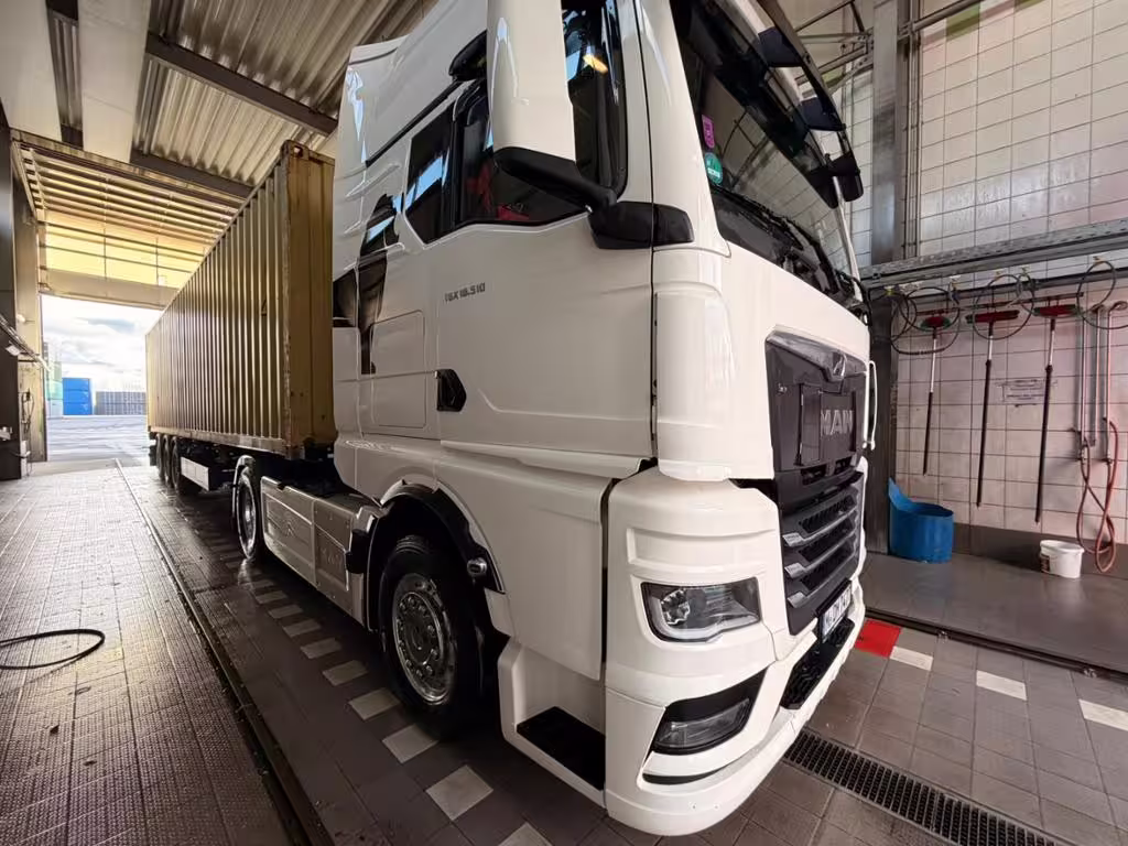 MAN TGX 18.510 4x2 ACC AUT KlimaA LM Luft Standh. - Bild 14