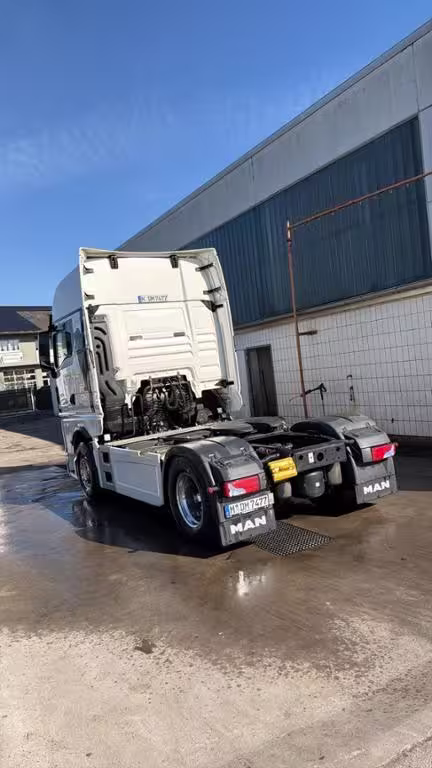 MAN TGX 18.510 4x2 ACC AUT KlimaA LM Luft Standh. - Bild 17