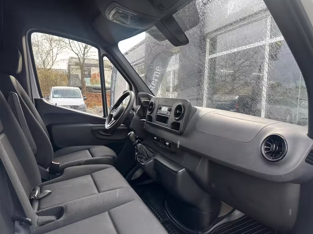 Mercedes-Benz Sprinter 315 CDI Kasten/L2H2/FWD/3924/KLIMA/DACHKORB/RADIO Sprinter - Bild 12