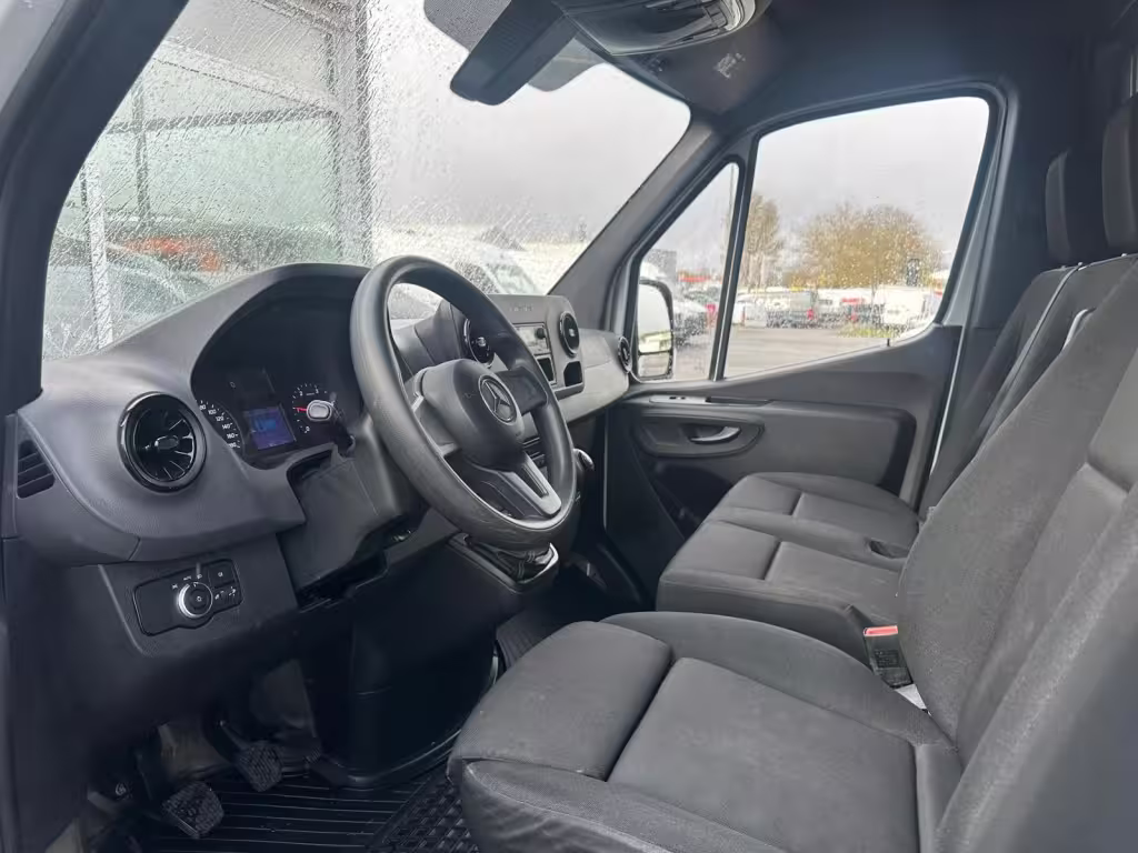 Mercedes-Benz Sprinter 315 CDI Kasten/L2H2/FWD/3924/KLIMA/DACHKORB/RADIO Sprinter - Bild 13