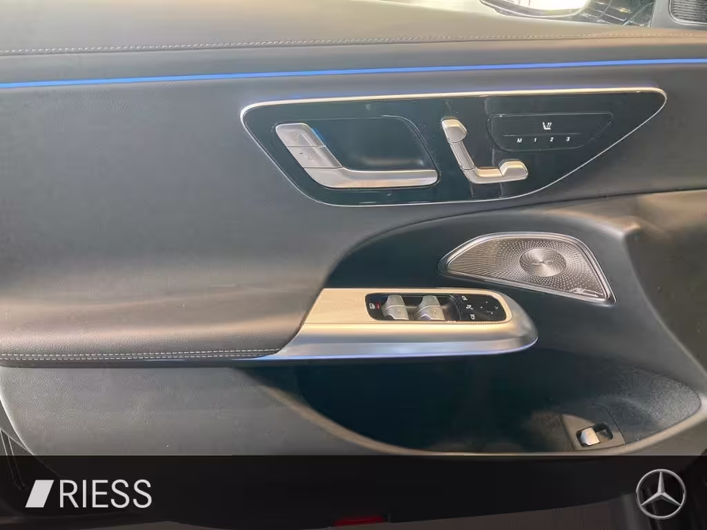 Mercedes-Benz E 300 de AMG PANO BURM 4D AHK 360 DIGITAL KEYLES E 300 - Bild 10