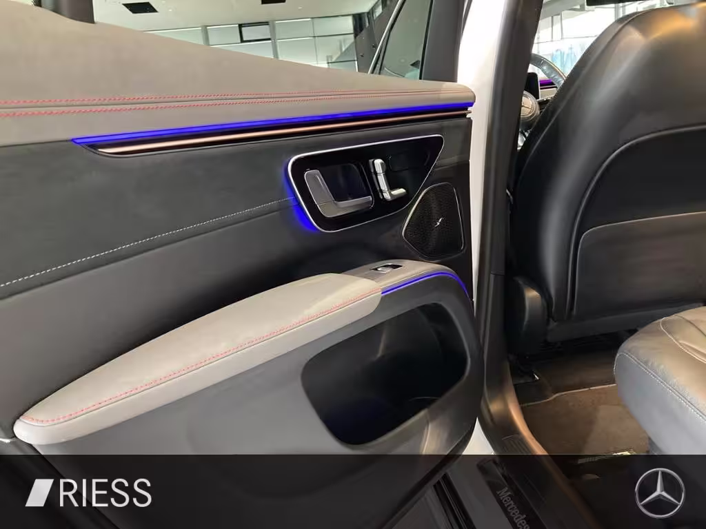 Mercedes-Benz EQS 450 4M SUV AMG PANO AHK AIRMATIC NIGHT MEMOR EQS SUV - Bild 9