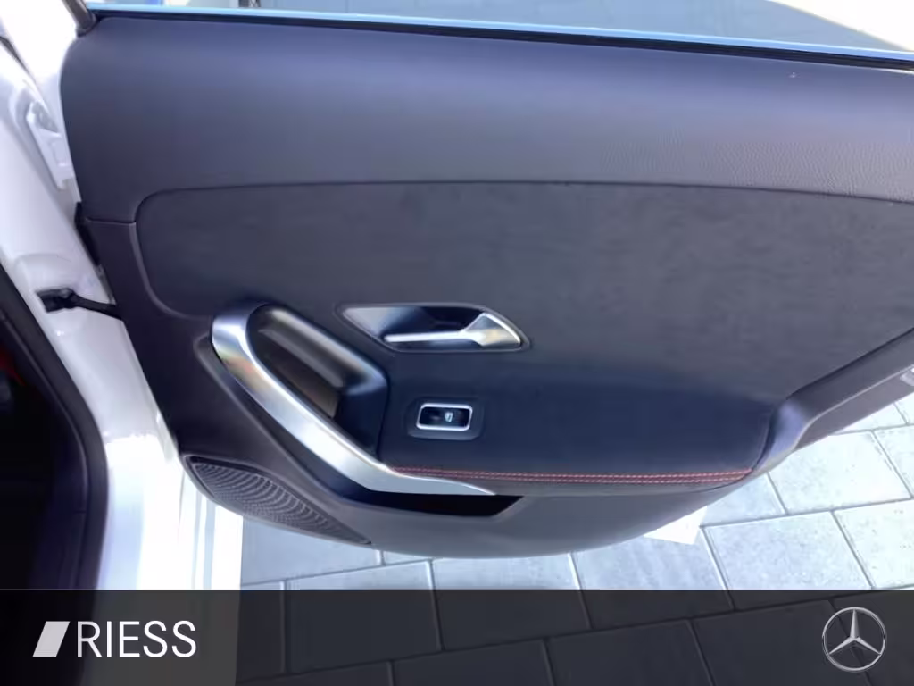 Mercedes-Benz A 35 AMG 4M Multib. LED Navi PDC Kamera Keyless A 35 AMG - Bild 16