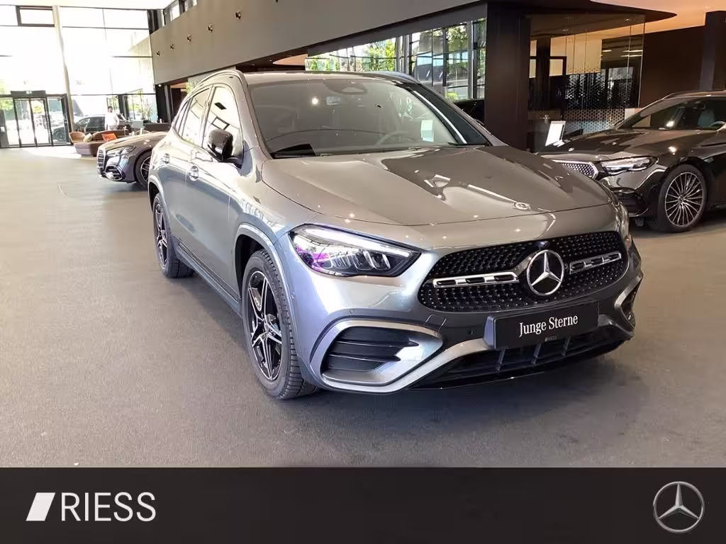 Mercedes-Benz GLA 200 d AMG AHK DISTRO NIGHT KEYLESS AMBI RFK GLA 200 - Bild 14