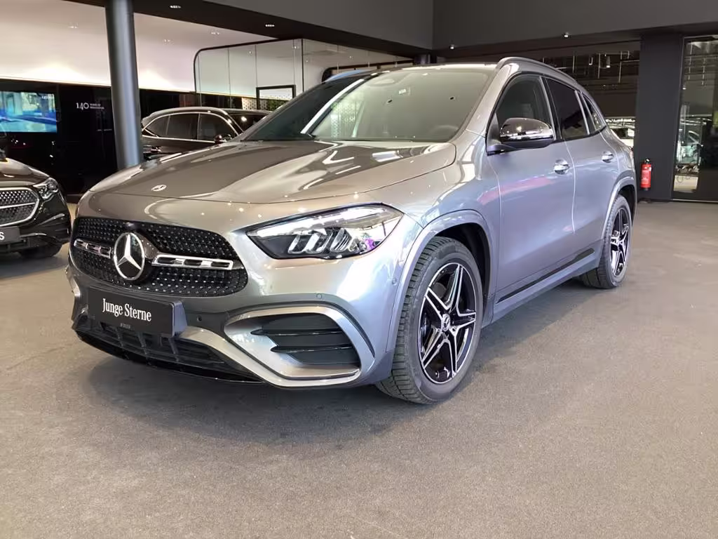 Mercedes-Benz GLA 200 d AMG AHK DISTRO NIGHT KEYLESS AMBI RFK GLA 200 - Bild 2