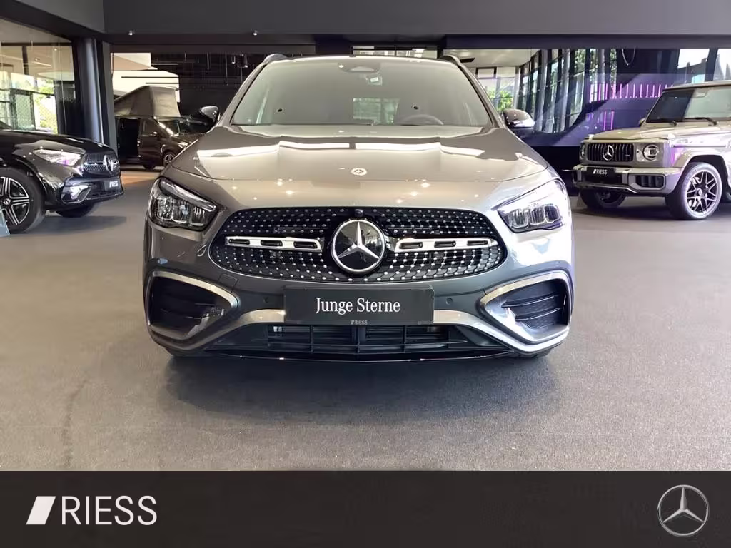 Mercedes-Benz GLA 200 d AMG AHK DISTRO NIGHT KEYLESS AMBI RFK GLA 200 - Bild 3