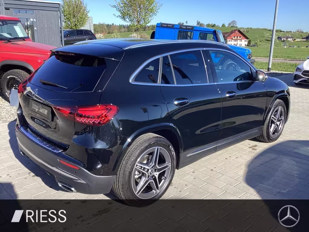 Mercedes-Benz GLA 200 d AMG Distr. Multib. AHK Navi Kamera PDC GLA 200 - Bild 17
