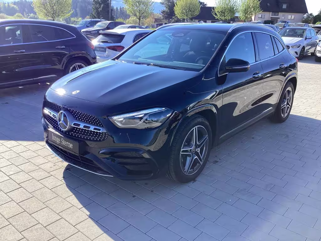 Mercedes-Benz GLA 200 d AMG Distr. Multib. AHK Navi Kamera PDC GLA 200 - Bild 2