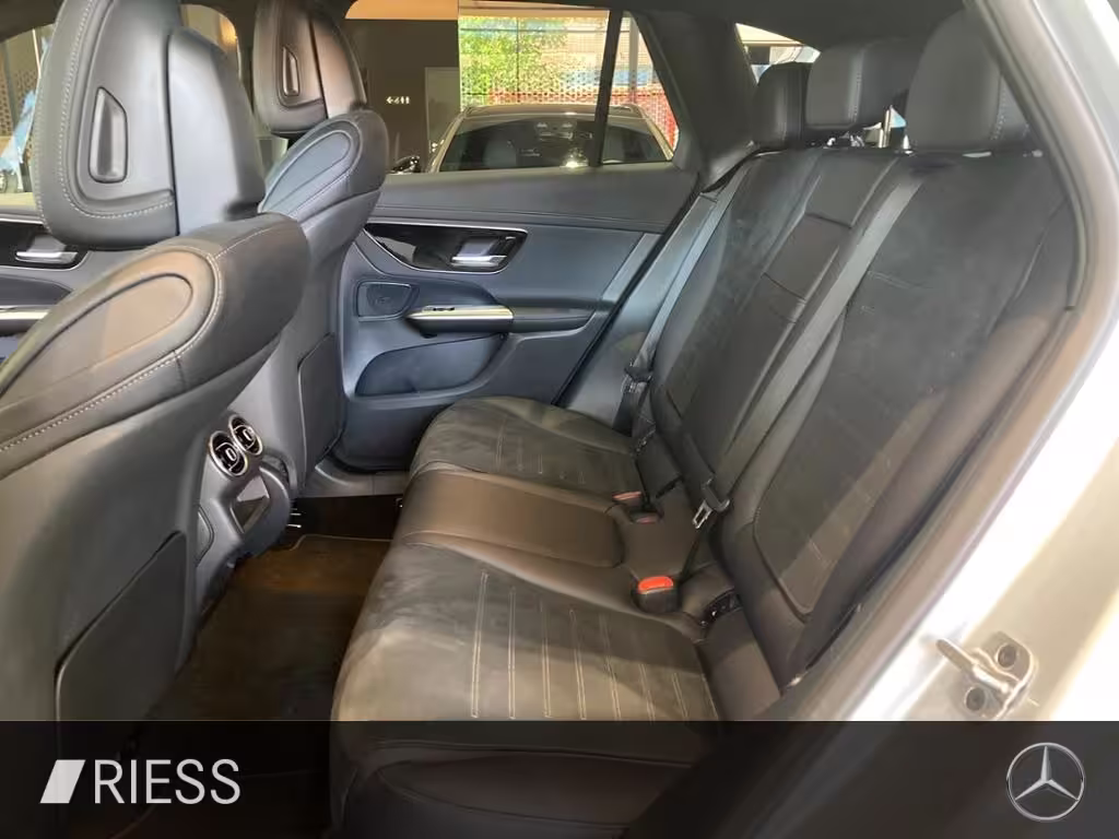 Mercedes-Benz GLC 220 d 4M AMG+AHK+LED+Distronic+Night+Ambient GLC 220 - Bild 9