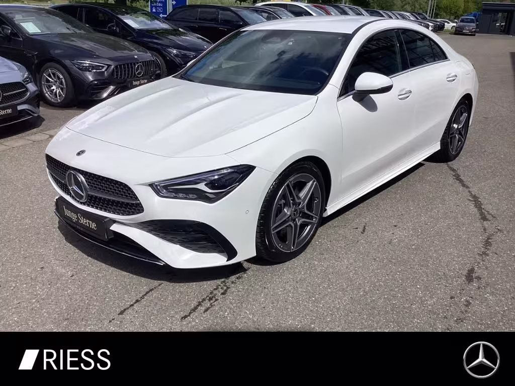 Mercedes-Benz CLA 200 Coupé AMG Navi PDC Kamera LED Keyless.