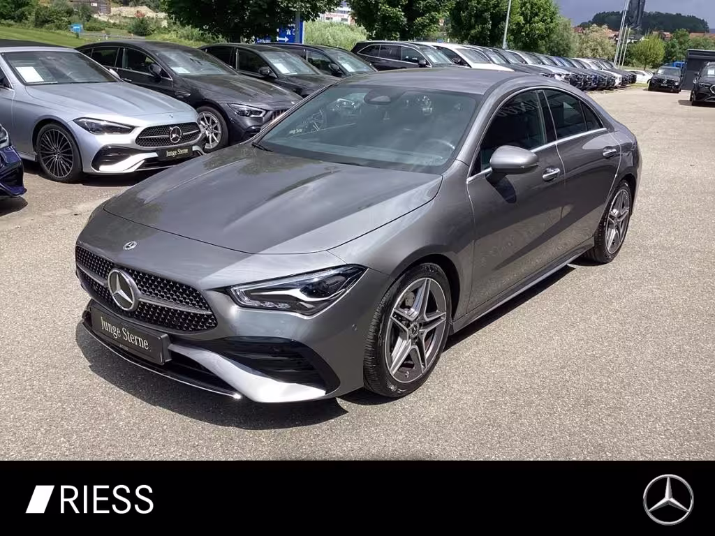 Mercedes-Benz CLA 200 Cp AMG+Kamera+Ambiente+Totw.+Navi+LED