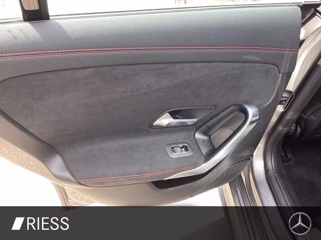 Mercedes-Benz CLA 200 Cp AMG+Kamera+Ambiente+Totw.+Navi+LED CLA 200 - Bild 12