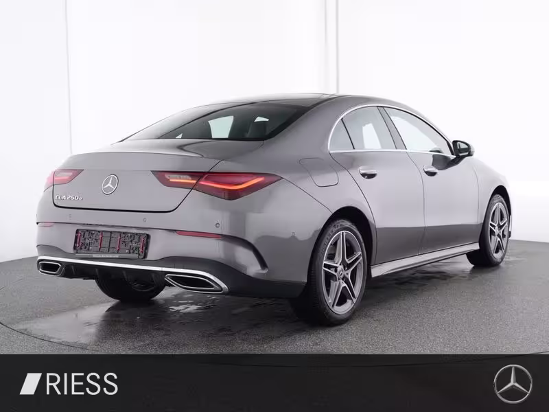 Mercedes-Benz CLA 250 e Cp AMG PANO AHK KEYLESS AMBI LED 11kW CLA 250 - Bild 3