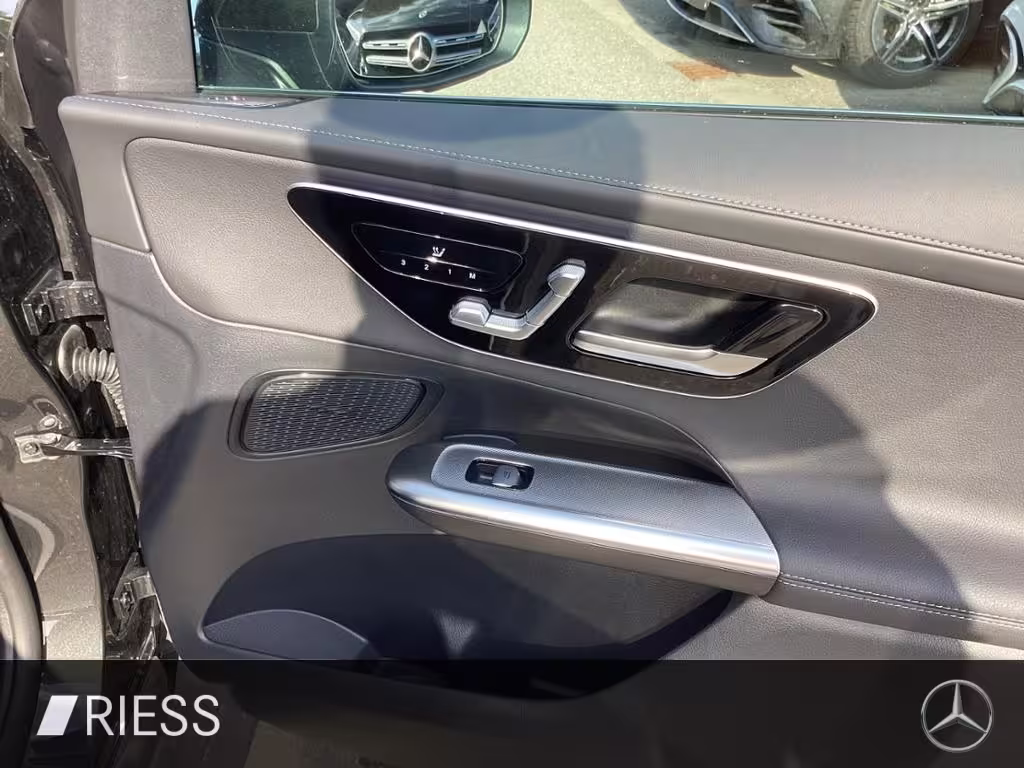 Mercedes-Benz GLC 300 e 4M AMG AHK Offr.Technik Distr.19 Zoll GLC 300 - Bild 20