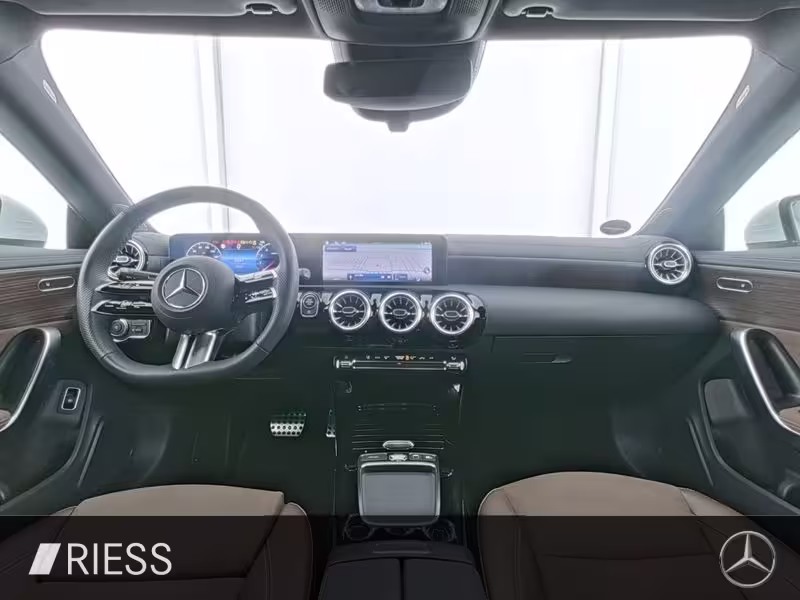 Mercedes-Benz CLA 180 Cp AMG ADV+ PANO W-PAKET RFK KEYLESS CLA 180 - Bild 7