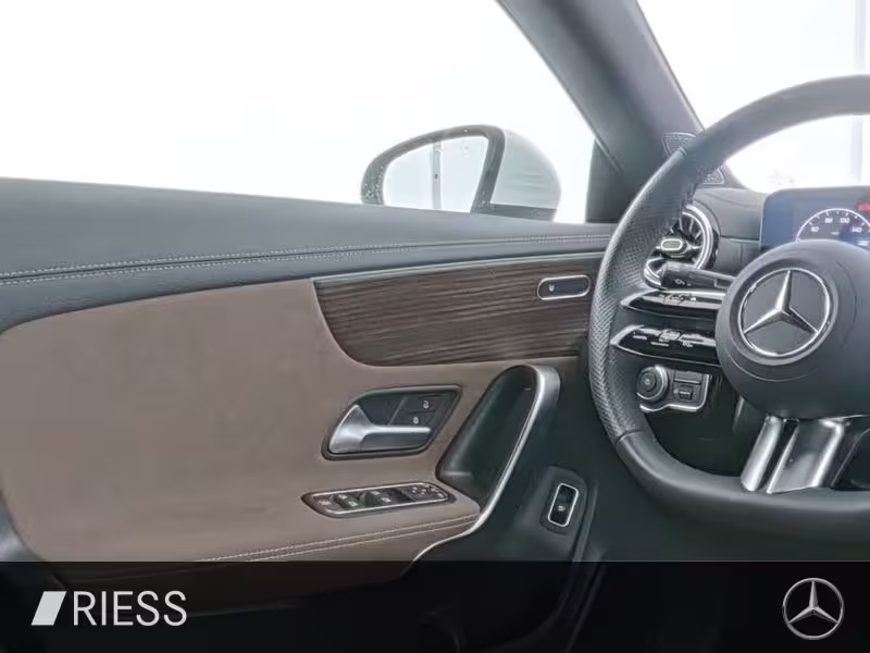 Mercedes-Benz CLA 180 Cp AMG ADV+ PANO W-PAKET RFK KEYLESS CLA 180 - Bild 9