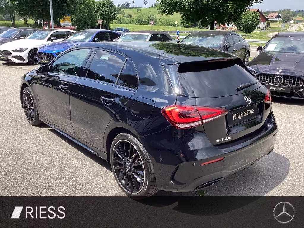 Mercedes-Benz A 250 e  AMG+Nihgt+Kamera+PTS+Multib.+Burmester A 250 - Bild 14