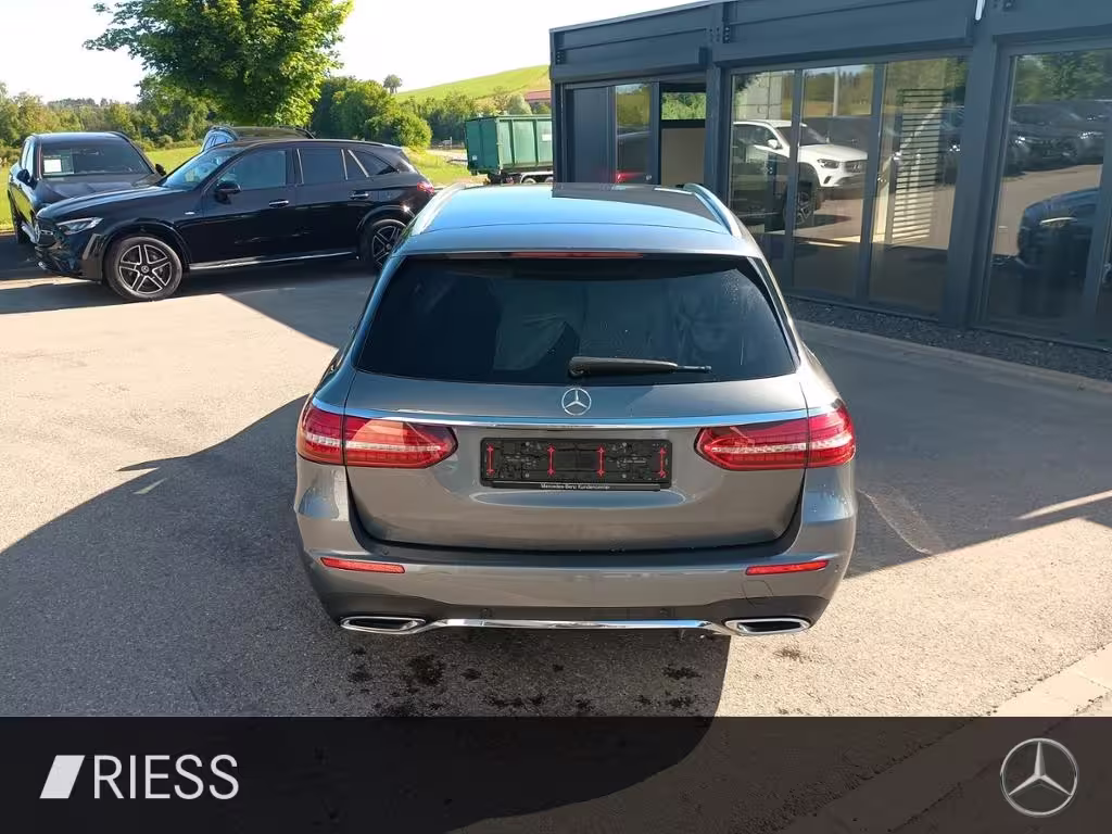 Mercedes-Benz E 400 d T 4M AMG AHK SHD 360° Air Bal. Navi PDC E 400 - Bild 15