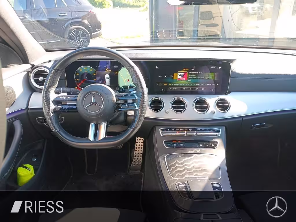 Mercedes-Benz E 400 d T 4M AMG AHK SHD 360° Air Bal. Navi PDC E 400 - Bild 8