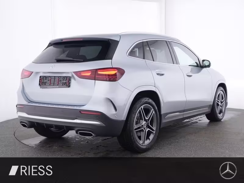 Mercedes-Benz GLA 200 AMG Plus Pano 360°Kamera 19 Zoll Totwin GLA 200 - Bild 3