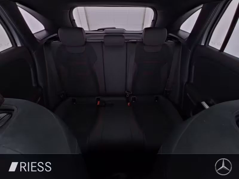 Mercedes-Benz GLA 200 AMG Plus Pano 360°Kamera 19 Zoll Totwin GLA 200 - Bild 8