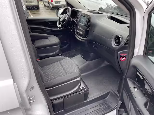 Mercedes-Benz Vito 114 CDI TOURER PRO/AUTOMATIK/KAMERA/KLIMA/SHZ/TEMPOMAT Vito - Bild 10