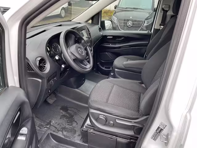 Mercedes-Benz Vito 114 CDI TOURER PRO/AUTOMATIK/KAMERA/KLIMA/SHZ/TEMPOMAT Vito - Bild 11