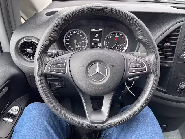 Mercedes-Benz Vito 114 CDI TOURER PRO/AUTOMATIK/KAMERA/KLIMA/SHZ/TEMPOMAT Vito - Bild 13