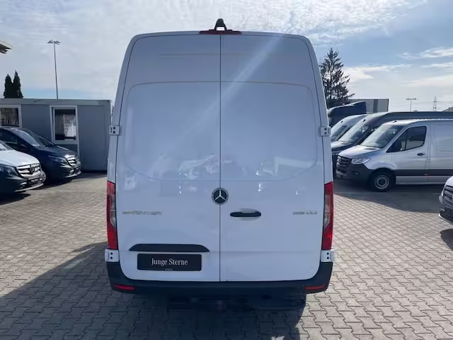 Mercedes-Benz Sprinter 319 CDI KA/L2H2/AUTOMATIK/KAMERA/STANDHZG/AHK/DAB Sprinter - Bild 6